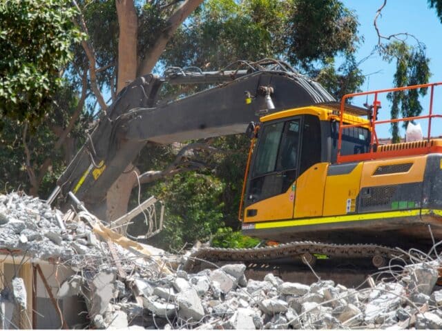 Commercial Rubbish Removal: A Guide for Warehouses, Retail & Construction Sites